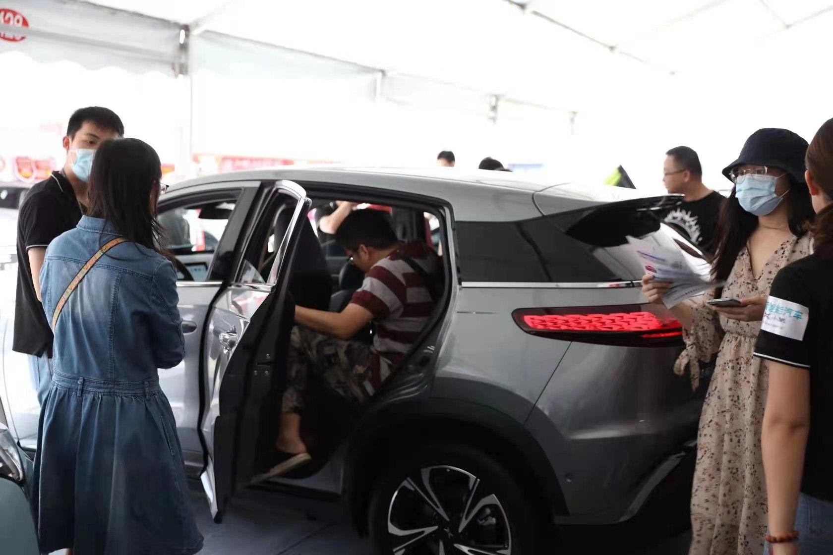 南寧車(chē)展盛大開(kāi)幕，汽車(chē)盛宴的綻放及其深遠影響