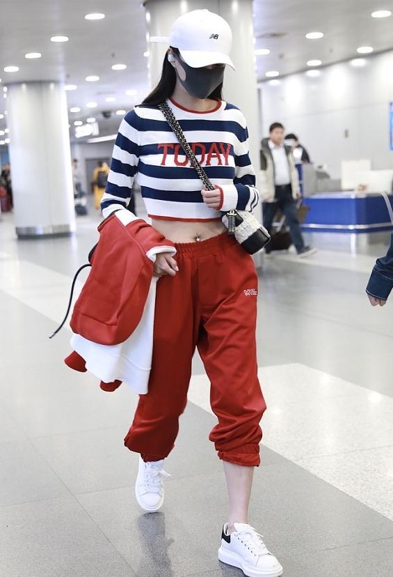 最新穿臍環(huán)時(shí)尚，你的個(gè)性之選！