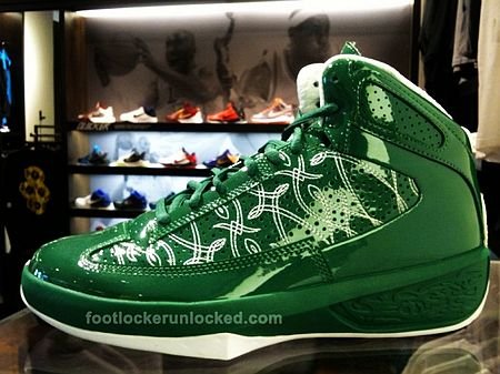 揭秘籃球傳奇雷阿倫的裝備升級之路，最新戰靴亮相！