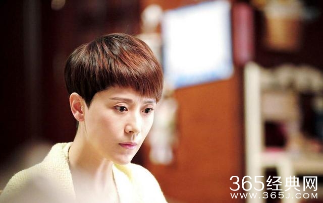 娛樂(lè )圈之女王在上，璀璨星途下的榮耀篇章（最新章節）