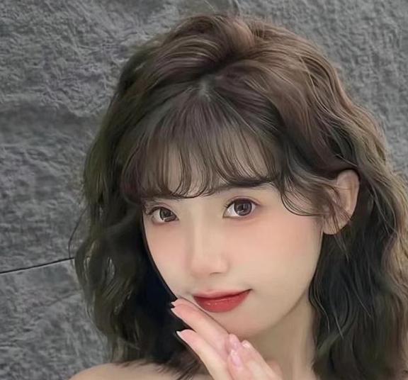 2024最新女式短發(fā)發(fā)型，展現自信與美麗的青春風(fēng)采