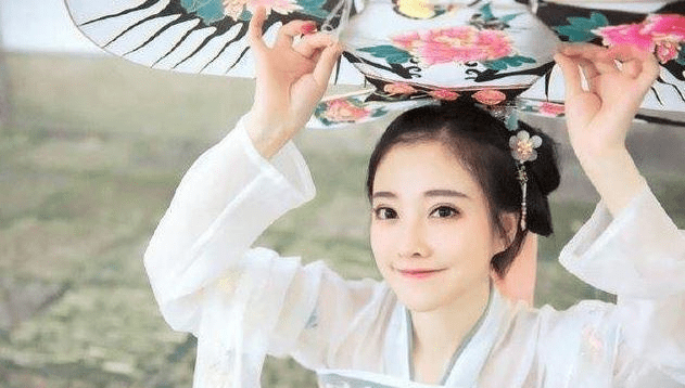 科技新品顛覆未來(lái)生活體驗，慕雅哲云詩(shī)詩(shī)最新章節揭秘