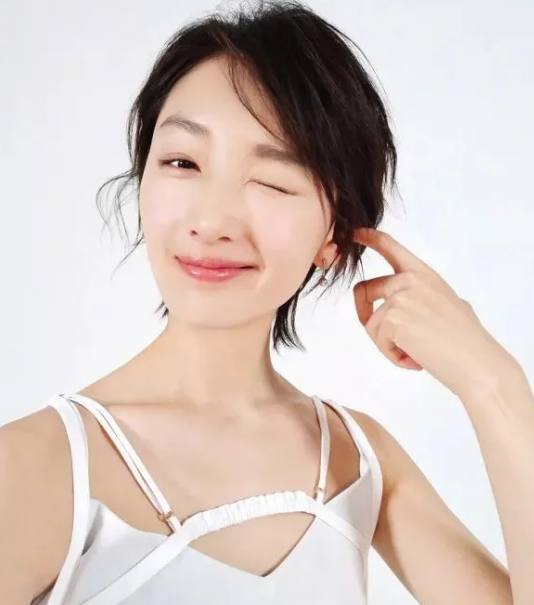 多元審美時(shí)代下的獨特魅力，小眼睛明星的魅力風(fēng)采