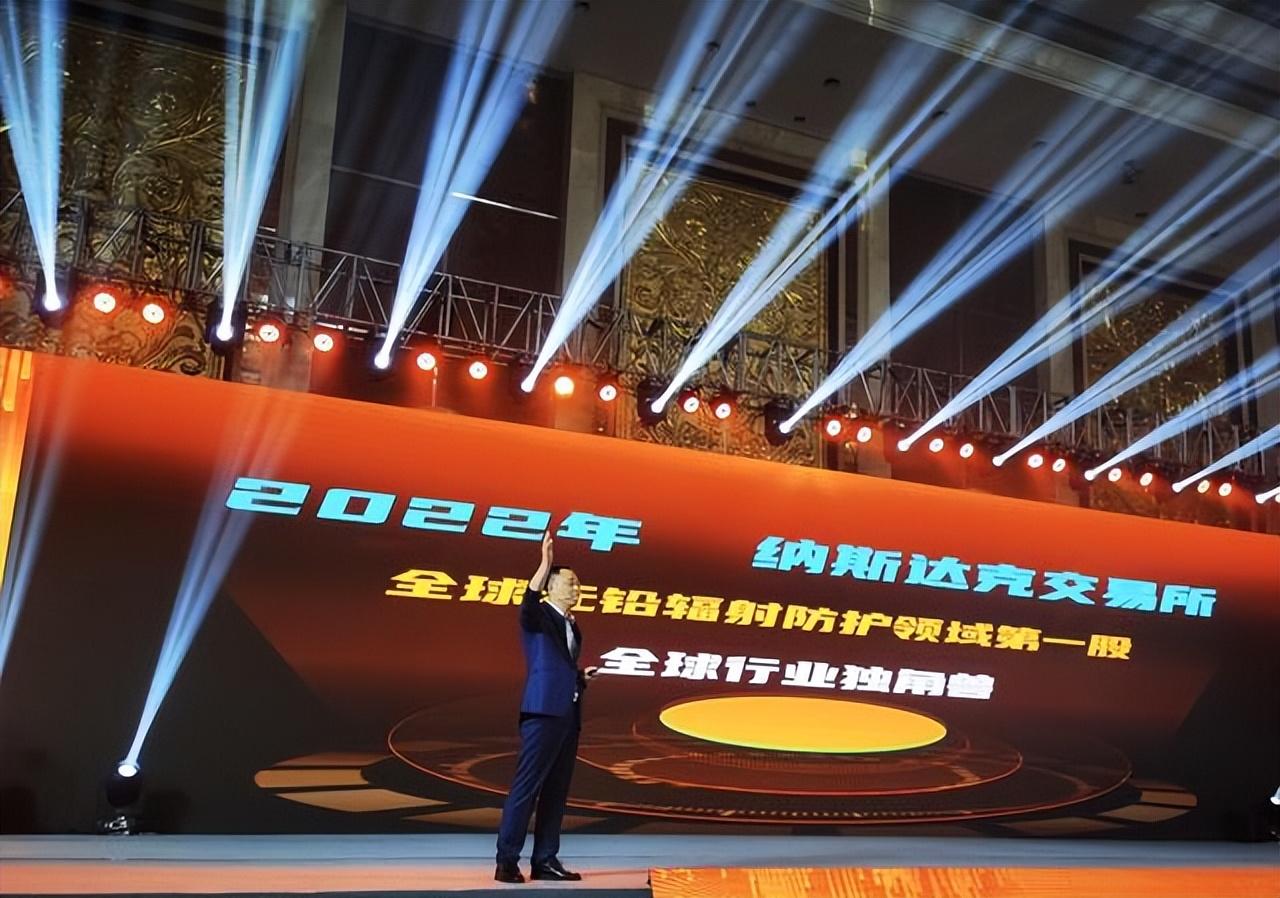 基金上市交易，探索小巷寶藏與特色小店的奇妙之旅