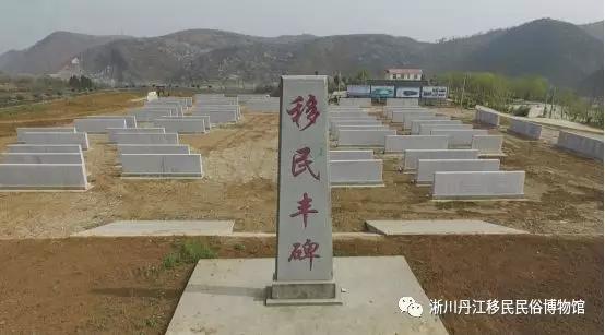 鎮平電視臺主持人，優(yōu)雅才華并存的光彩之星?