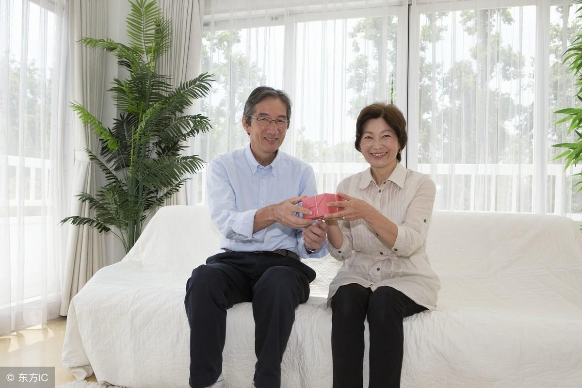 最新挖雞眼視頻，小巷深處的獨特挖雞眼之旅探索