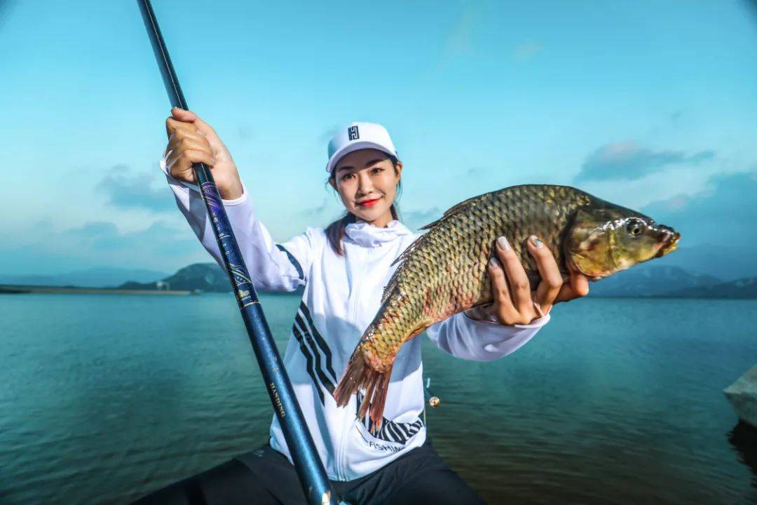 釣人的魚(yú)最新力作，智能垂釣器——高科技垂釣，生活變革的新篇章