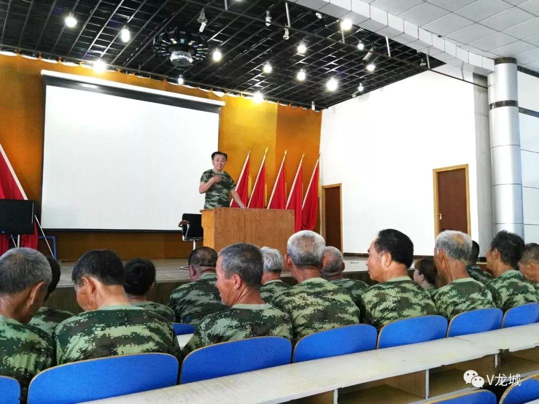 小巷深處的軍迷天堂，最新軍情新聞揭秘