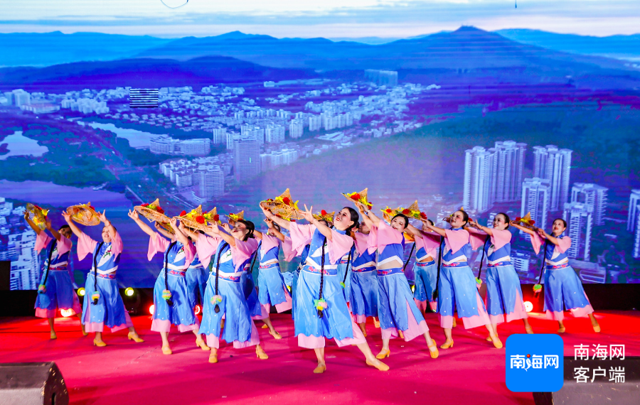 廣場(chǎng)舞2025最新風(fēng)潮，舞動(dòng)你的世界！?