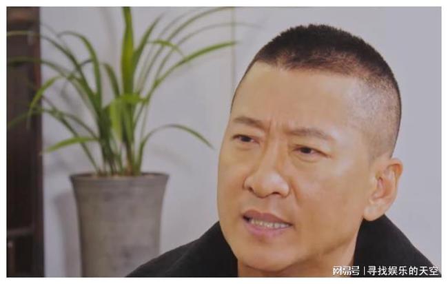 周杰最新?tīng)顩r，事業(yè)與生活多維解讀揭秘！