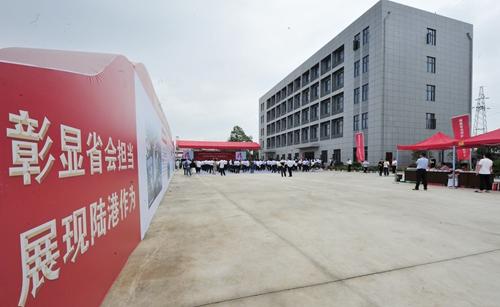 向塘最新動(dòng)態(tài)，科技重塑生活，未來(lái)之光體驗之旅