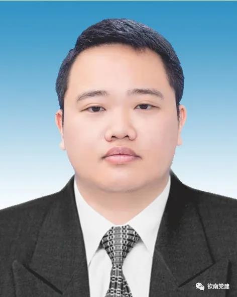 科技革新引領(lǐng)未來(lái)，最新區干部任職公示揭示智慧藍圖